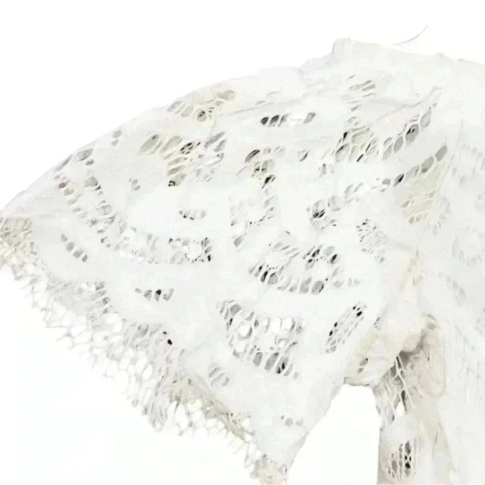 Express Lace off Shoulder Crop Top - Picture 4 of 8
